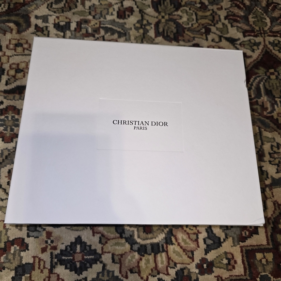 Dior Navy Toiletry Bag & Travel Mug Gift Set - Picture 2 of 4